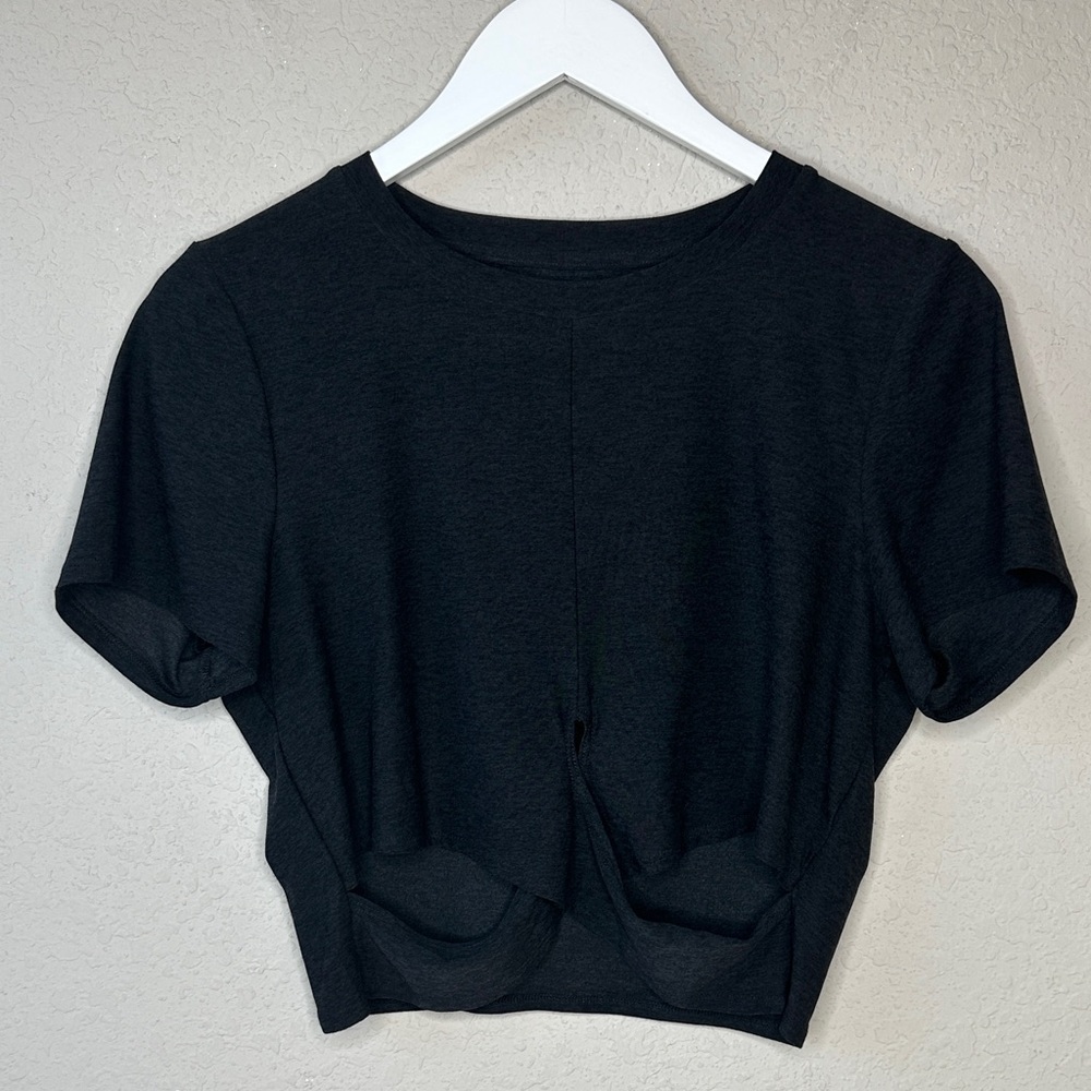 Beyond Yoga Featherweight Under Over Cropped Top Tee in Dark Grey Size XL
